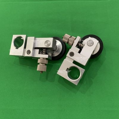 Forwarding Runner Assembly Bracket Rubber Wheel per Heidelberg SM74 SORM con lunga durata di utilizzo Plastica di fascia alta e sconto di quantità