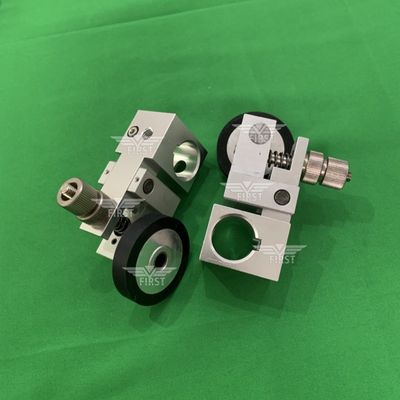 Forwarding Runner Assembly Bracket Rubber Wheel per Heidelberg SM74 SORM con lunga durata di utilizzo Plastica di fascia alta e sconto di quantità