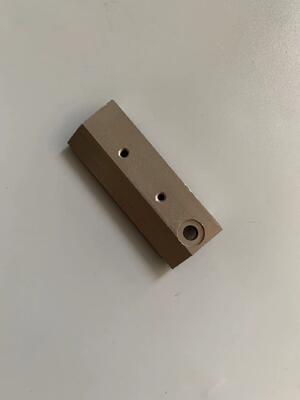 Tappo universale per macchine da cucire Martini 3214 e Muller Matini - Metallo resistente alle alte temperature