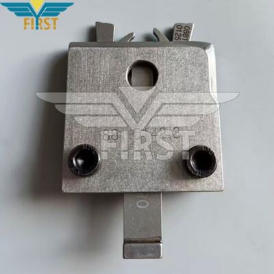 Base per chiodo piatta con telaio della testa del chiodo a forma di farfalla con configurazione a 75 teste per un posizionamento stabile del chiodo nelle macchine per inchiodare selle